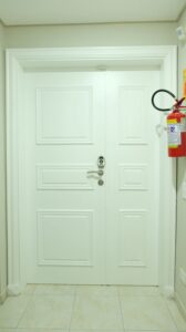 porta blindada para apartamento